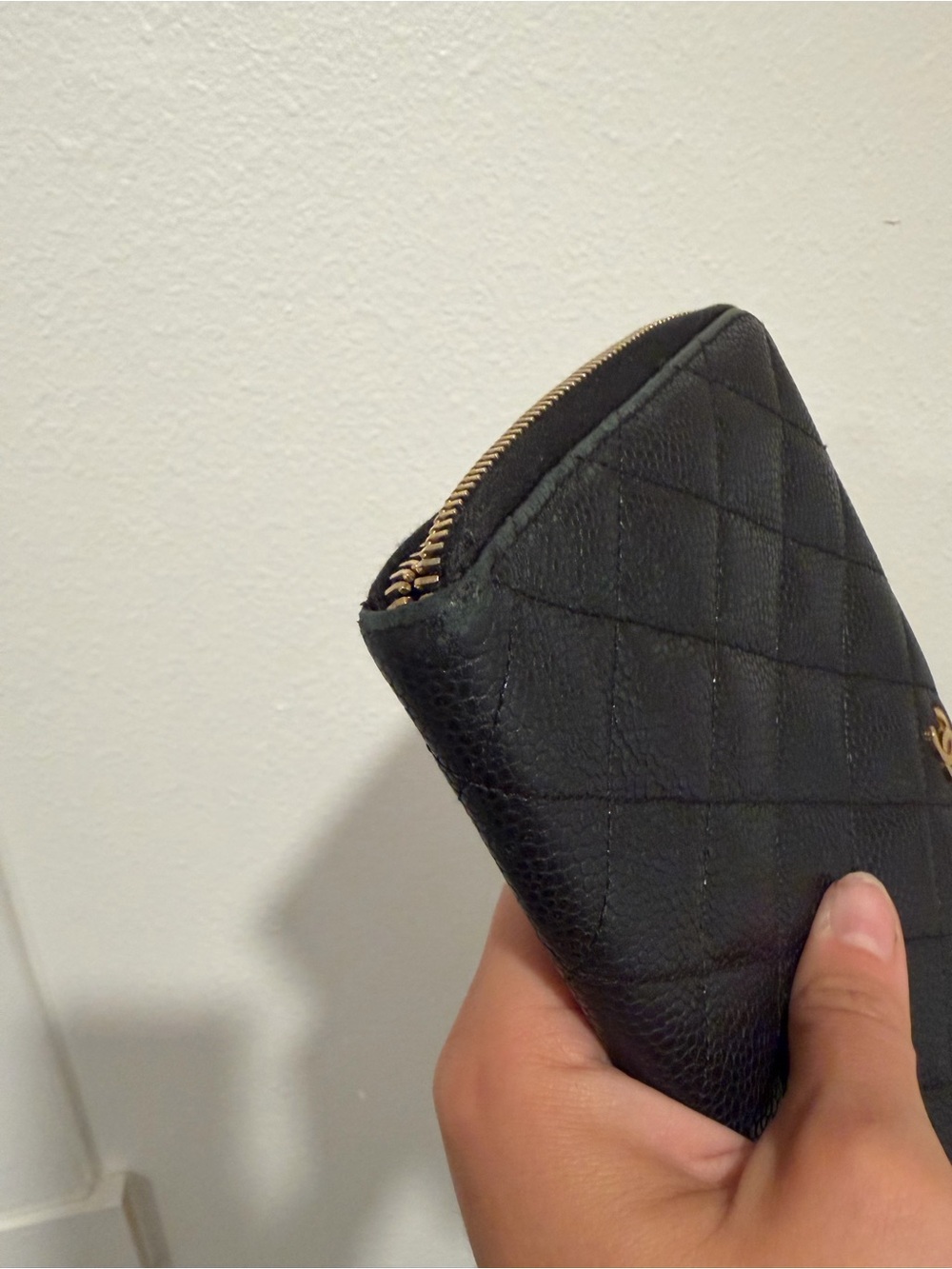 CHANEL Black Quilted Zip Wallet with Gold CC Emblem - Picture 6 of 8